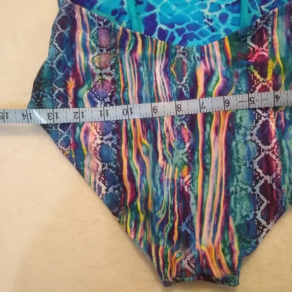 Savage swim reversible "STRIKER" one piece Swimsuit bikini bathing suit sz SMALL - Picture 10 of 12